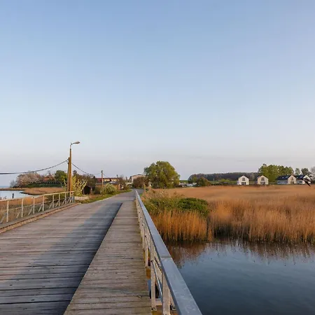 Neukamp 17d Schilfhuette * Putbus